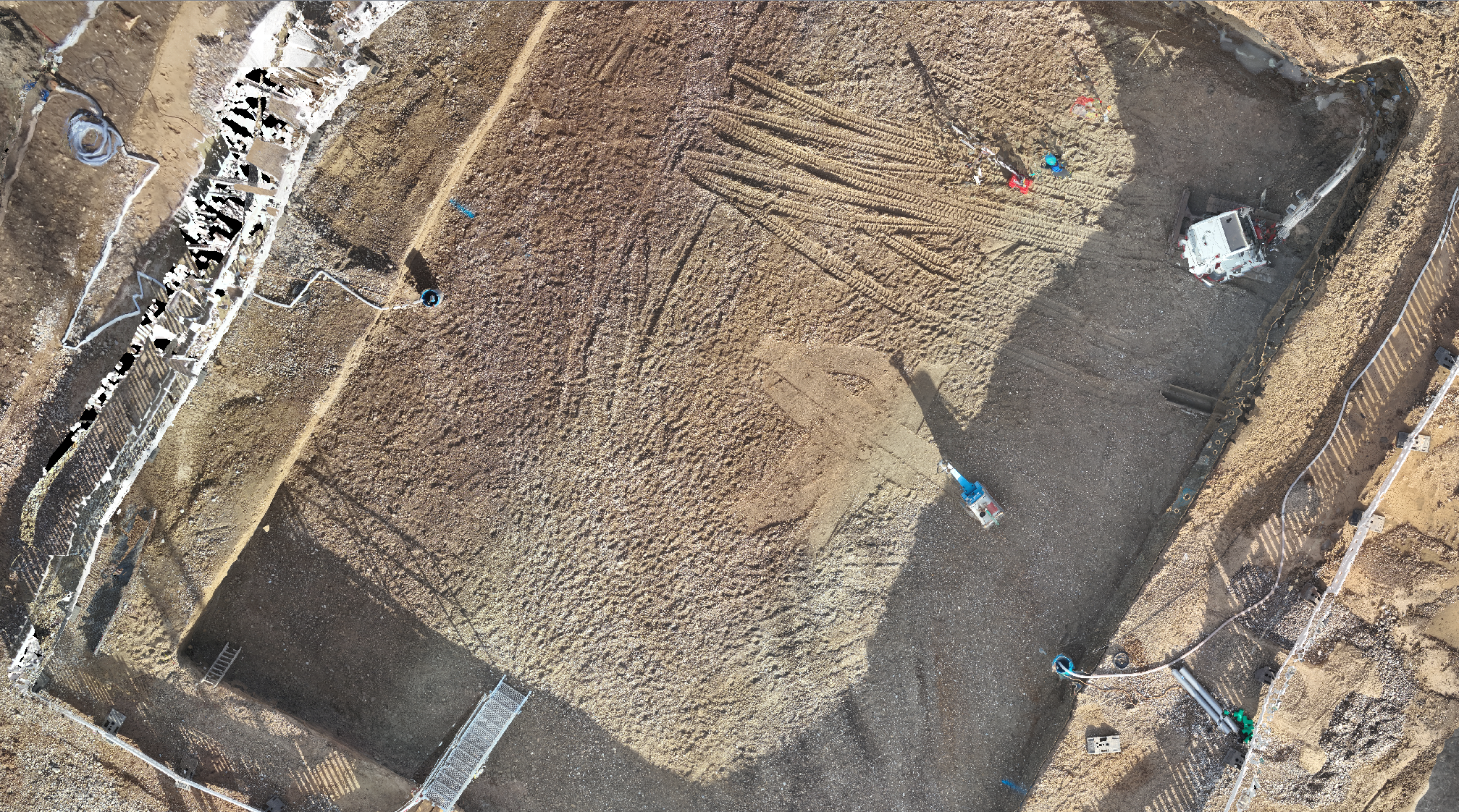 Luftbild der trockenen Flüssigbodenbaugrube