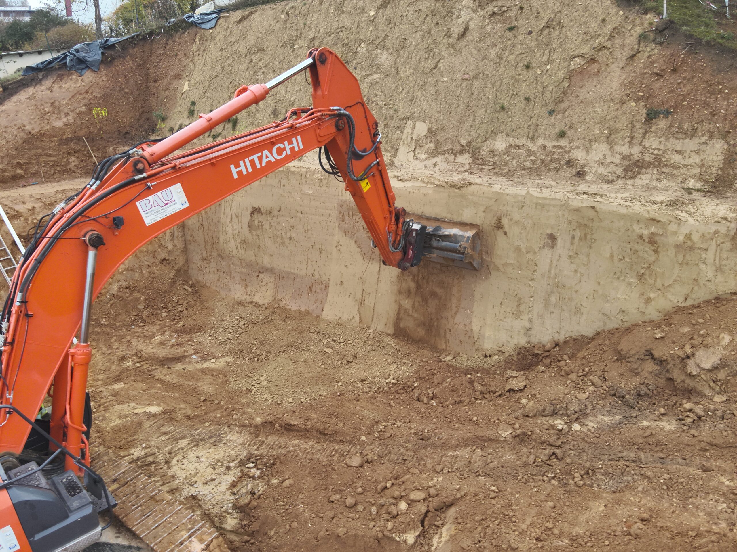 Freilegen RSS Wand und Modellierung mit Bagger