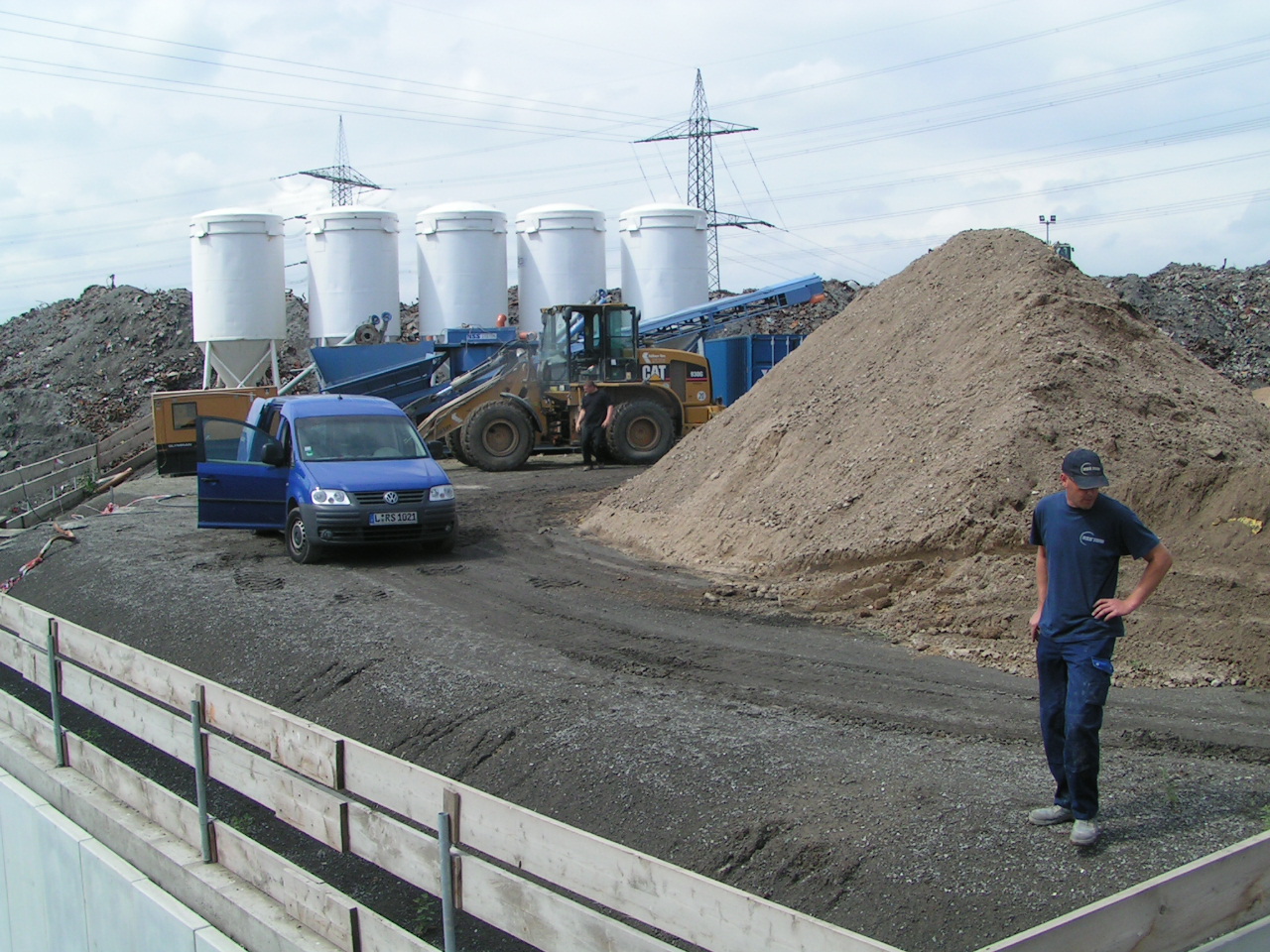 Mischplatz zur Herstellung Flüssigboden 420kV Bettung