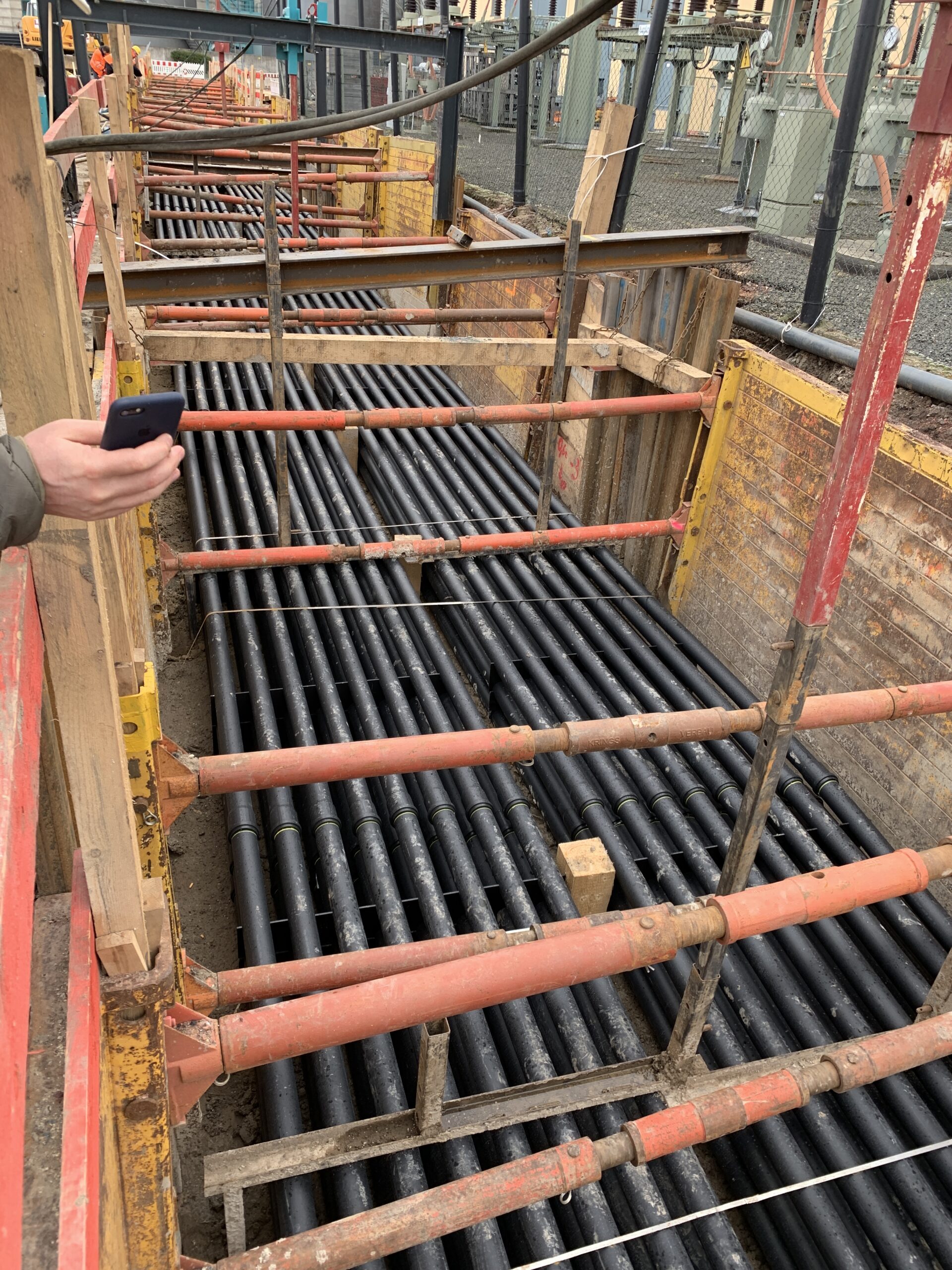 Positionierung Auftriebssicherung für Flüssigbodeneinsatz