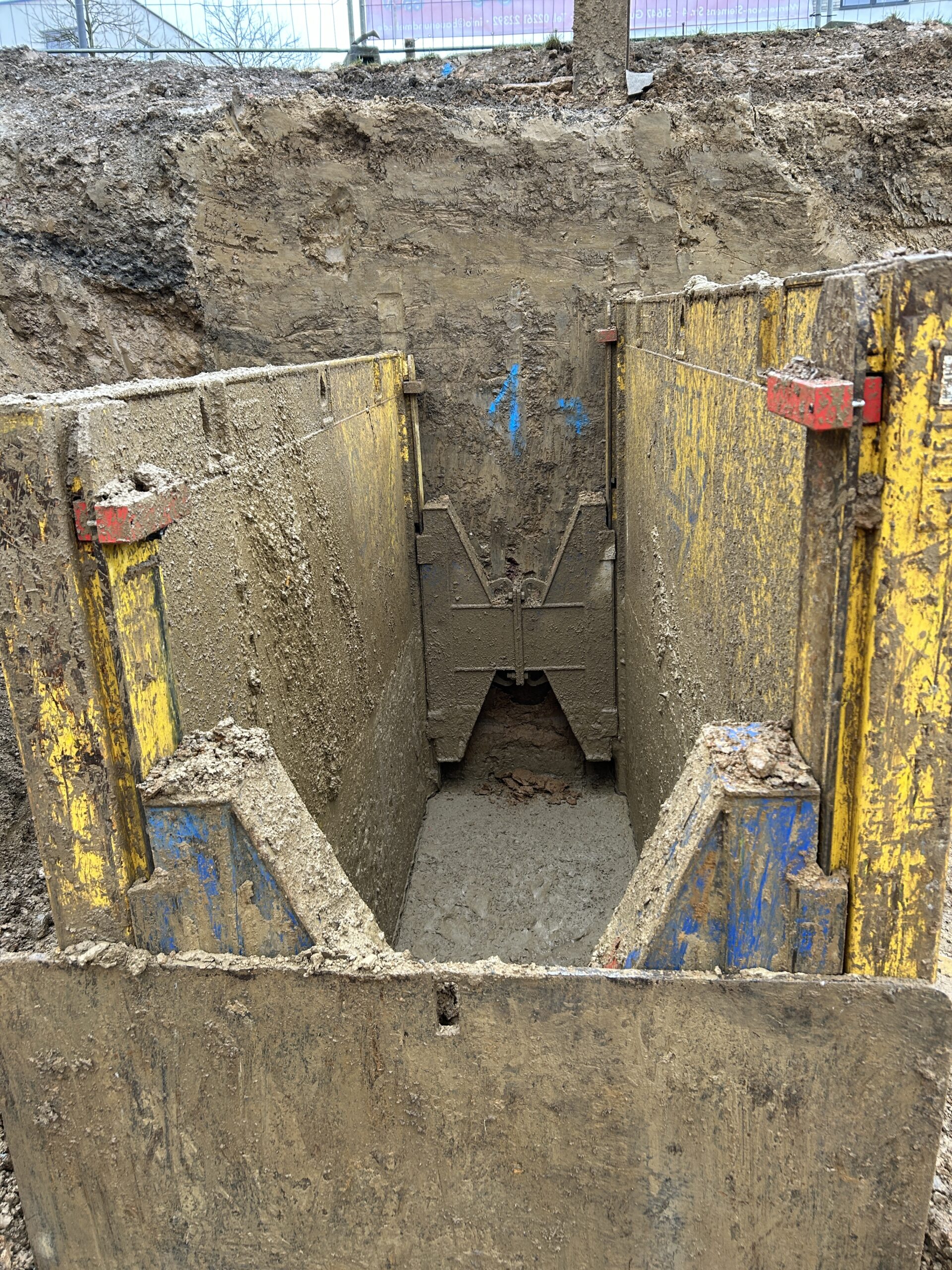 Verbaubox wärhend der Verfüllung