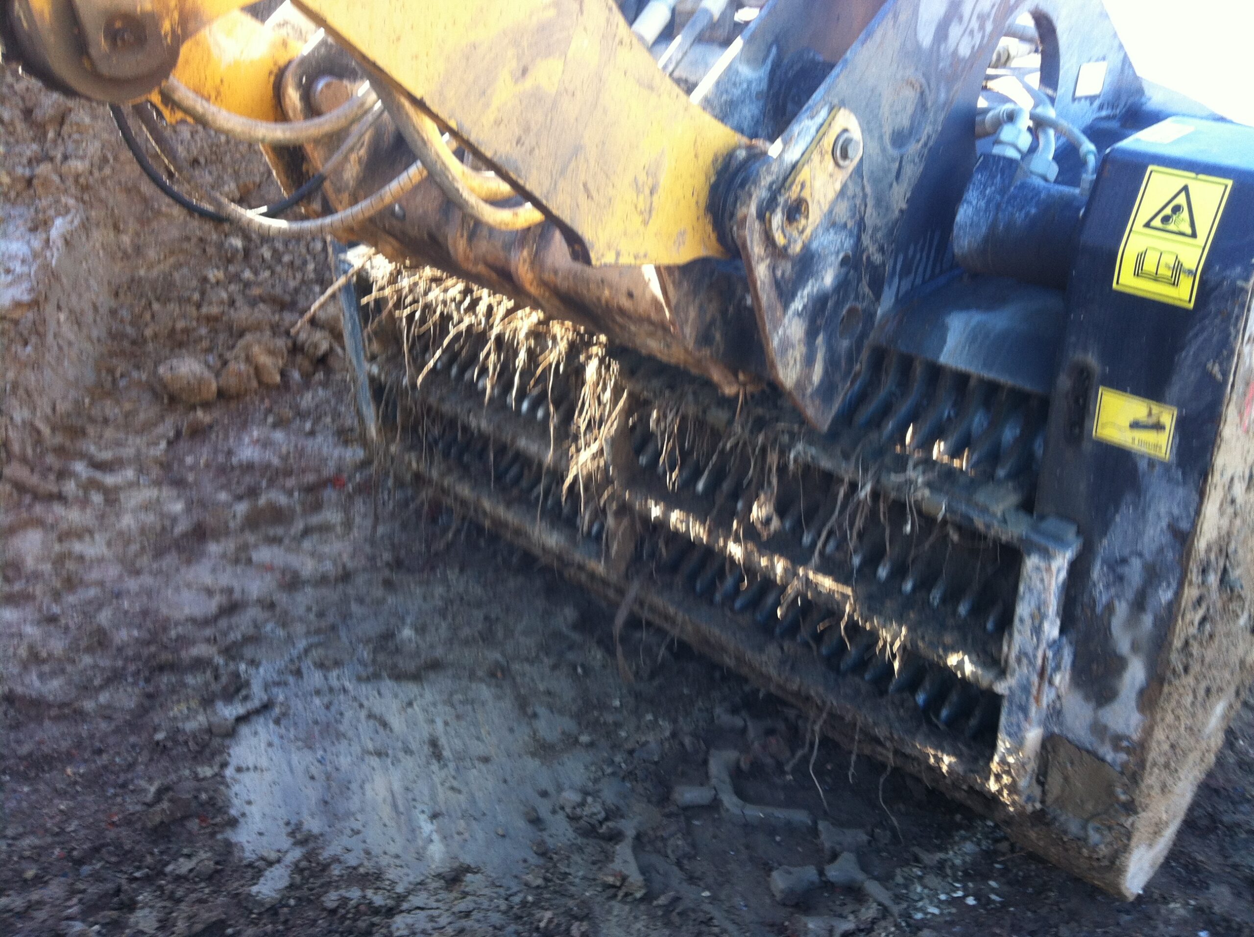 Aufbereitung Boden rieselfähig machen für Flüssigbodenherstellung für thermische Stabilisierung