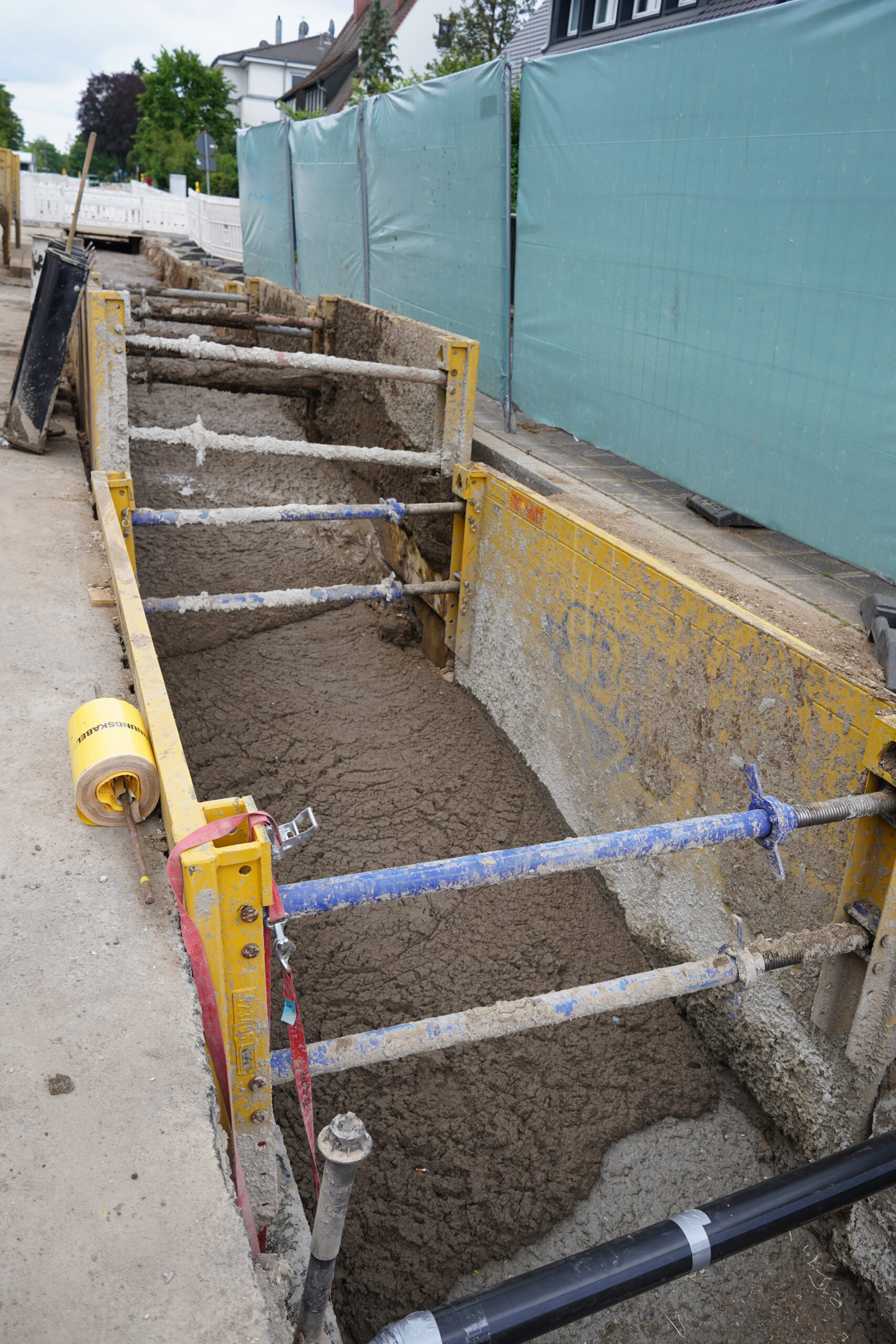 Verfüllter Flüssigbodengraben