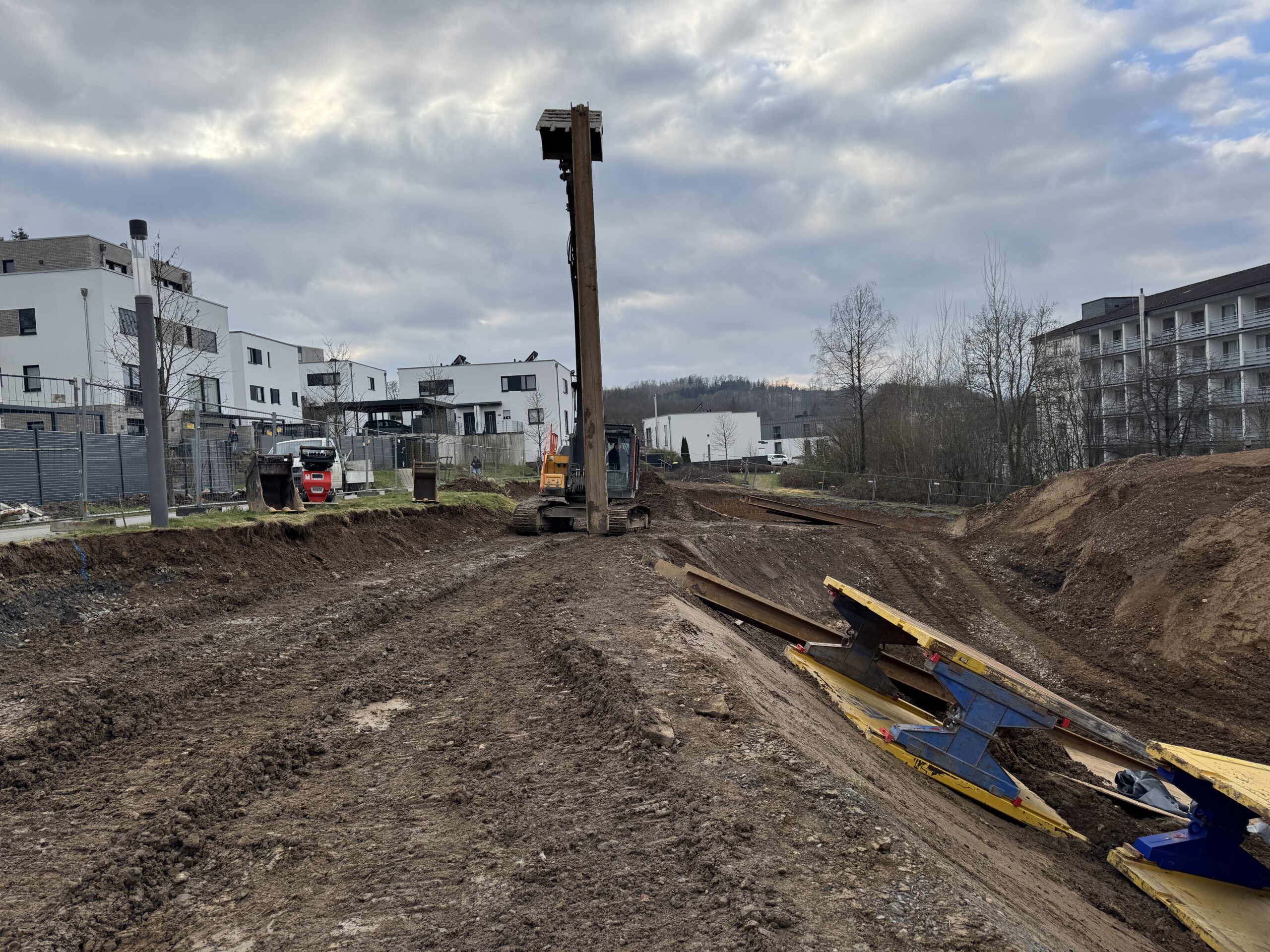 Ziehen HEB Träger nach Abschluss der Maßnahme aus RSS Wand