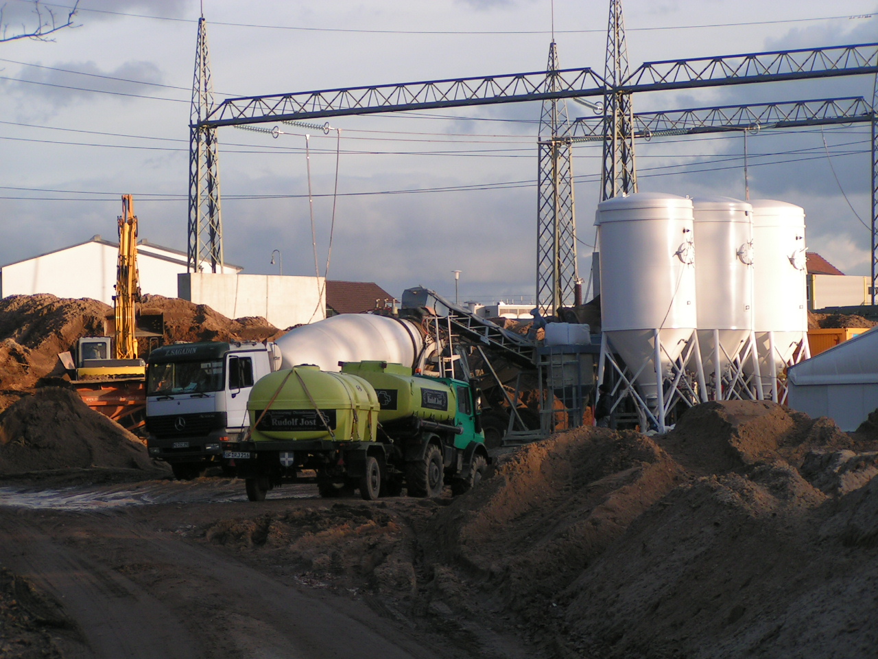 Kontinuierliche Flüssigbodenherstellung zum Vermeidung Leerstandszeiten