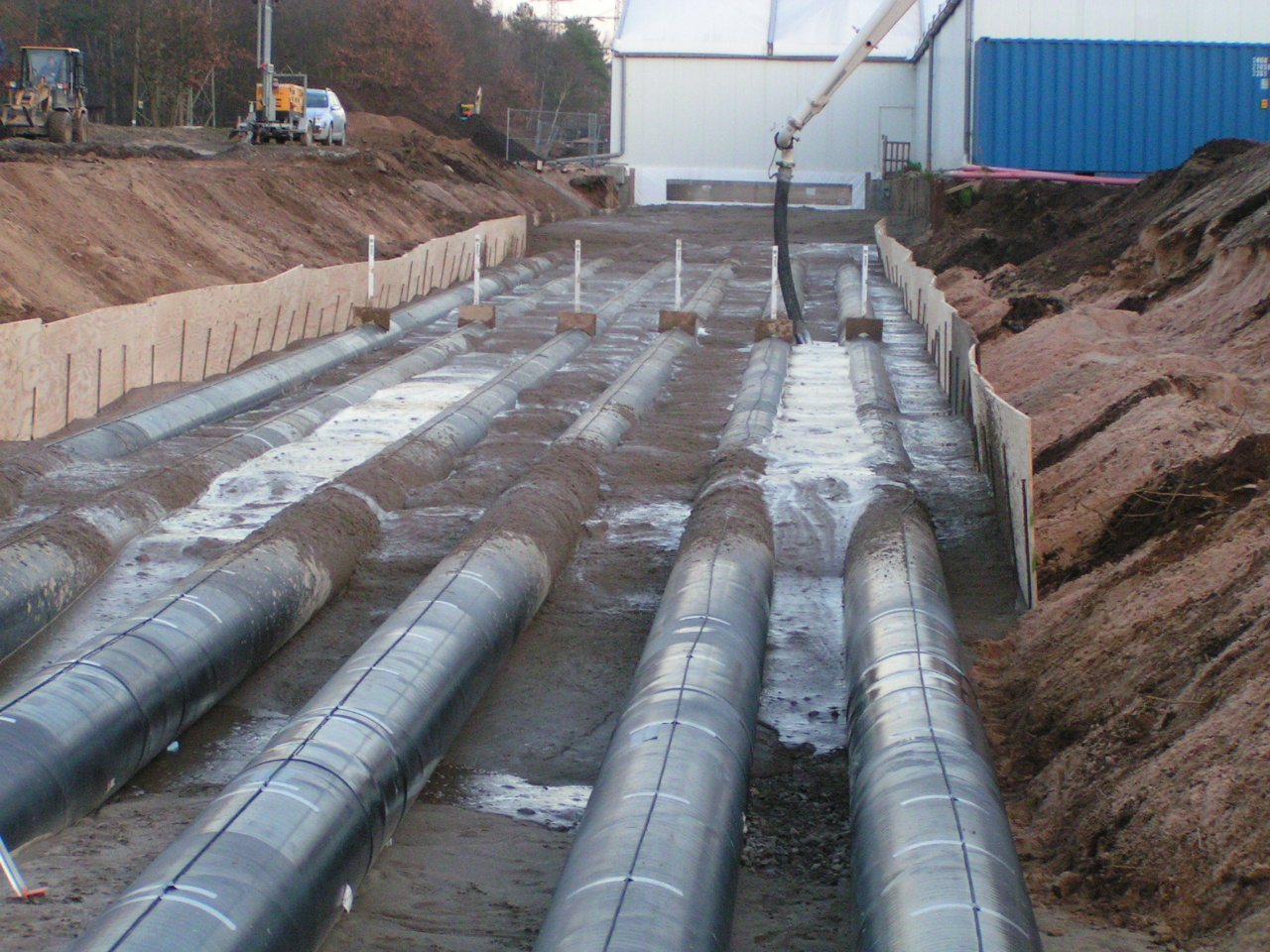 Flüssigbodenverfüllung setzt sich weiter fort 420kV Trasse