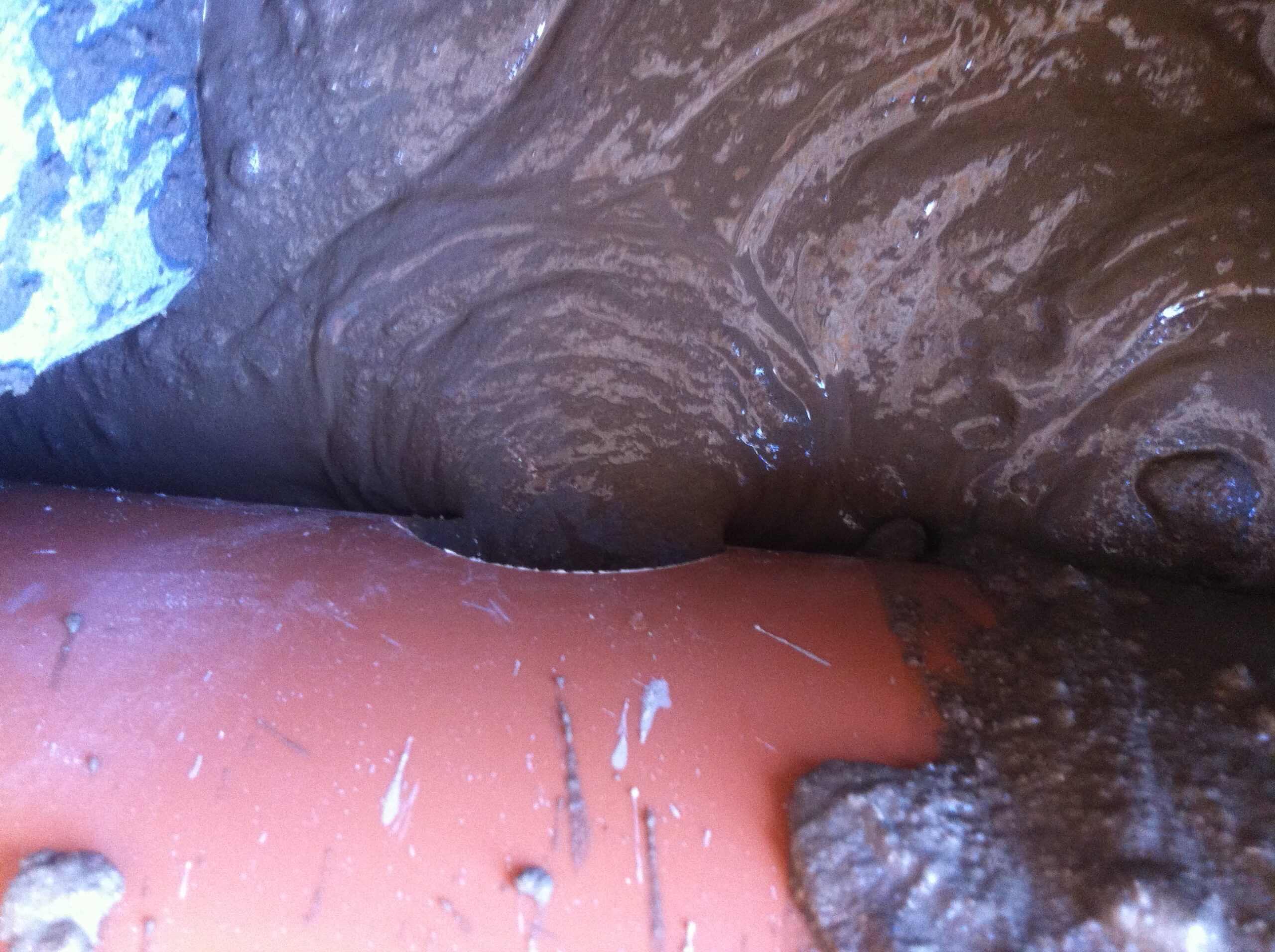 Dokumentation Flüssigboden Eindringen in Leerohr füe 380kV Verfüllung